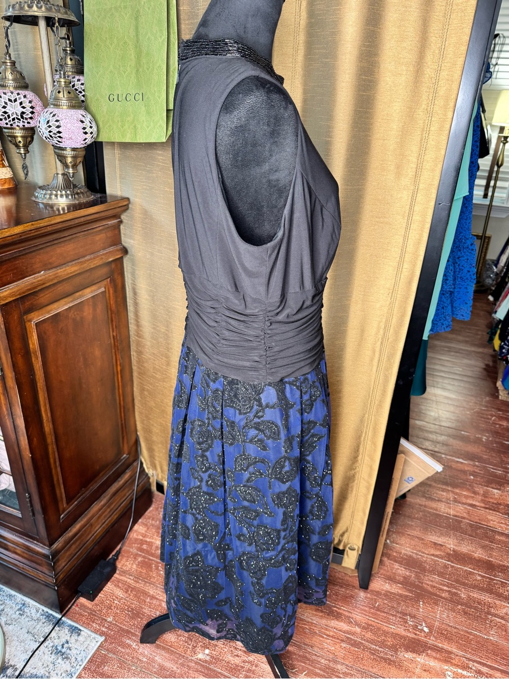 SLNY Black Blue Floral Burnout Cocktail Dress Beaded Neck 14W - Picture 5 of 9